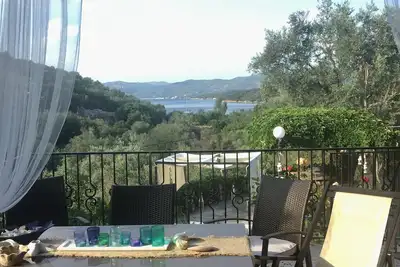 Image de Maison de rêve sereine, spacieuse et vue mer dans le sud de Pélion