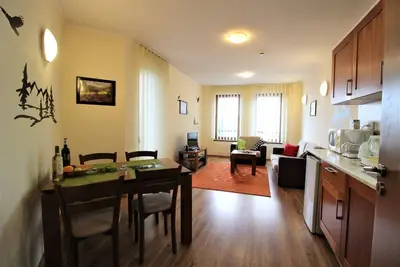 Pine Tree Apartment D34, Cedar Lodge 4