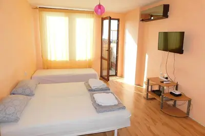 Image de Appartement confortable Freya soyez notre invité et sentez-vous comme à la maison.
