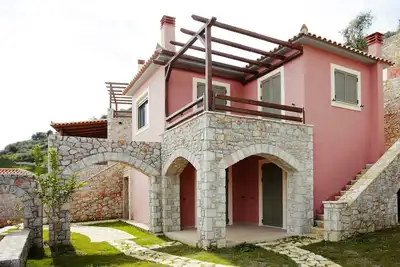 Image de Dio Gites Villa Tainaron 2 B / R Avec Jardin Et Piscine
