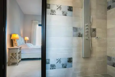 Image de Villa De Luxe Avec Piscine PRIVÉE '' Seirios Villa De Luxe ''