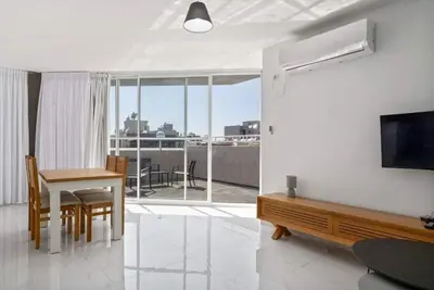 Image de Meilleure offre à Bat Yam à 2 min à pied de la plage et du balc