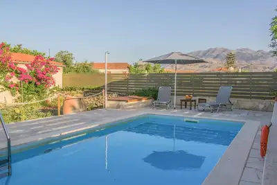 Villa Rouga Authentique Cottage Crétois Tranditional Avec Piscine Dans Un Endroit Paisible