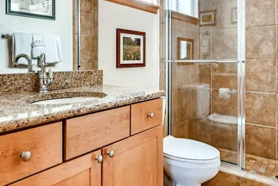 Image de Streamside Lane Condos by Crmr