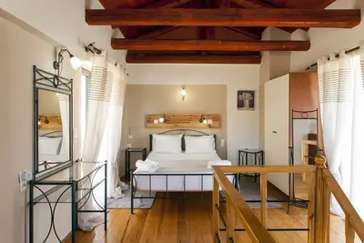 Image de Maisonette / Estate Kares
