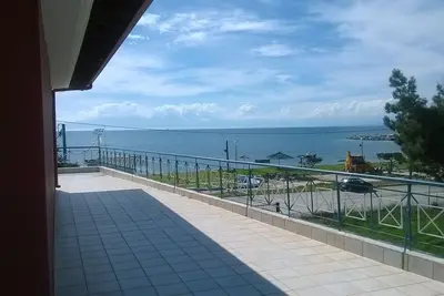 Image de Grande maison (170m), 20m de la plage, vue sur l'Olympe, près de l'aéroport de Thessalonique