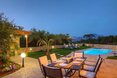 Green Paradise Luxury Villa En Crète
