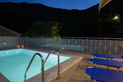 Image de Villa traditionnelle de 2 étages au coeur de Lefkada