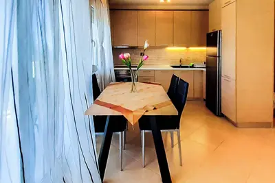 Image de Mon appartement est sur la mer à seulement 100 mètres. Balcon de 80m2