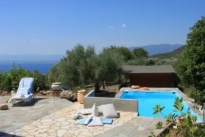 Image de Villa Avia (Villa traditionnelle en pierre avec piscine et vue imprenable)