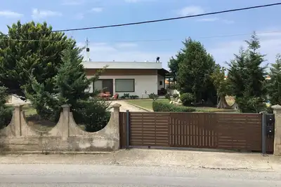 Image de Maison avec 3 chambres et 3 salles de bain, maison Deppy