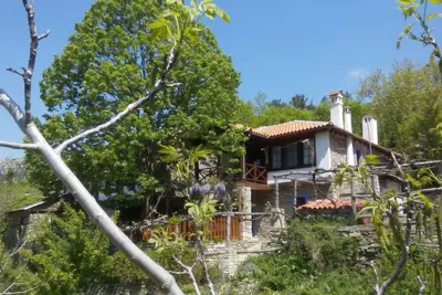 Image de Maison Rodia Maison individuelle traditionnelle avec vue sur les montagnes en pleine nature