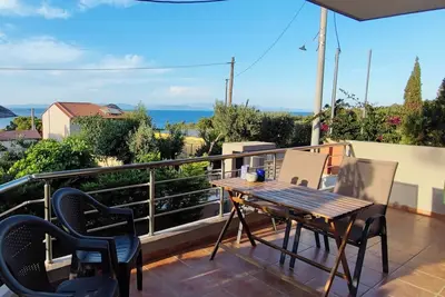 Image de Vue sur la mer villa-1er étage apt. - mer à 180 m-Athènes 40 km. Ama 1785.