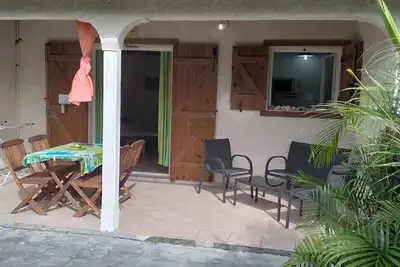 Image de Ti-Soleil, Studio Mezzanine 2-4 Personnes à 400m De La Plage