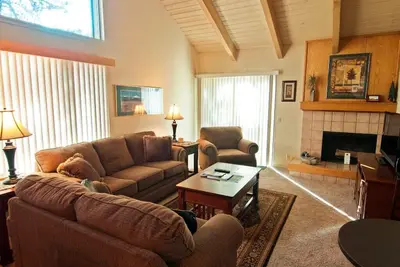 Image de 10 Tennis Village: Condo loft 2 Br / 2 Ba à Sunriver, pour 8 personnes