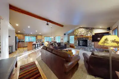 Image de 7 Filbert Lane: 4 Br / 3. 5 Ba maison à Sunriver, pour 8 personnes