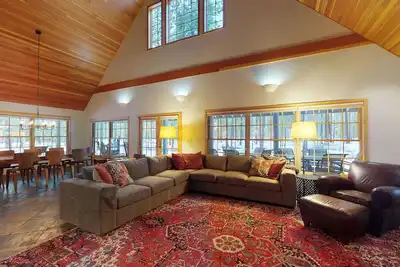 Image de 2 Jackpine Lane: 4 Br / 4 Ba à Sunriver, pour 8 personnes