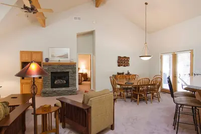 Image de 3 Catalpa Lane: 3 Br / 3 Ba maison Ă Sunriver, 8 personnes