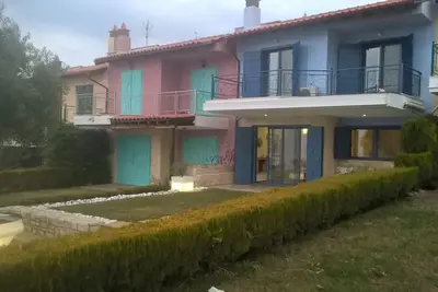 Image de maisonnette élégante dans theovigli de posidi