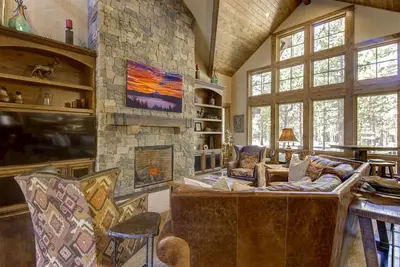 Image de 56184 Sable Rock Loop: 5 Br / 5. 5 Ba maison Ă Bend, pour 12 personnes