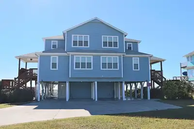 Image de Oceanfront 1/2 duplex situé au coeur de Emerald Isle, Nc