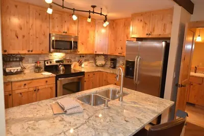 Image de 42 Tennis Village: Condo loft de 2 Br / 2 Ba Ă Sunriver, pour 8 personnes