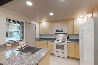 Image de 29 Tennis Village: Condo loft 2 Br / 2 Ba à Sunriver, pour 8 personnes