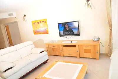 Image de Chambre de luxe spacieuse avec vue imprenable sur la mer