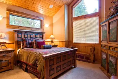 Image de 5 Virginia Rail Lane: 5 Br / 6 Ba à Sunriver, pour 12 personnes