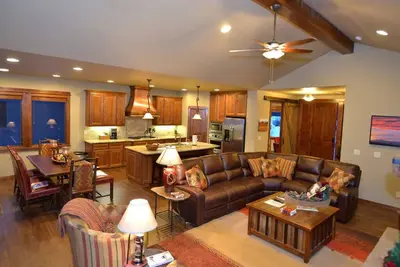 Image de 1 cabine Caldera: 4 Br / 5 Ba cabine Ă Bend, pour 10 personnes