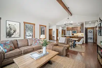 Image de 27 Cabine Caldera: 2 cabines Br / 3 Ba Ă Bend, pour 6 personnes
