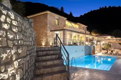 Image de Appartement 1 chambre dans la station avec piscine et vue sur la mer. Petit déjeuner inclus.