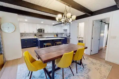 Image de 26 Tennis Village: Condo loft 2 Br / 2 Ba à Sunriver, pour 8 personnes