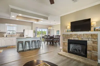 Image de Maison Oak Gardens avec une vue imprenable sur le golfe