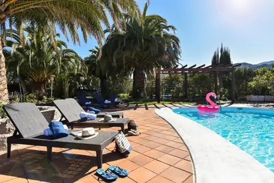Finca Madroñal with Pool in Gran Canaria