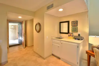 Charmant condo haut de gamme - Seulement Steps 'The River' - Cuisine Remodel Rempli