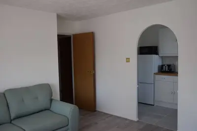 Image de 1 lit Ă part. , 4 couchages, Gare Ă 3 minutes Ă pied, 23 min. train City Center
