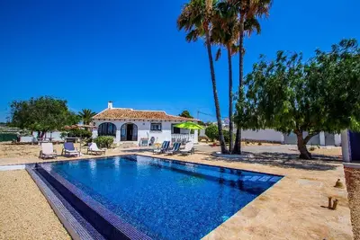Image de Canto de Hada - villa bien meublée avec vue panoramique sur Moraira