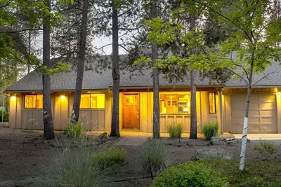 Image de 3 Doral Lane: 4 Br / 3 Ba maison à Sunriver, 10 personnes