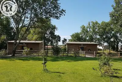 Image de Chalets bord d'étang avec terrasse privée et équipements loisir, parfaits pour une escapade nature