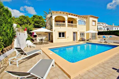 Image de Sol Mar - maison de vacances avec vue sur la mer et piscine privée Benissa