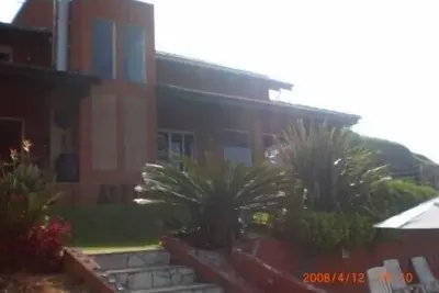 Image de Comfortable chalet on the edge of the dam 75km from São Paulo all friendly's