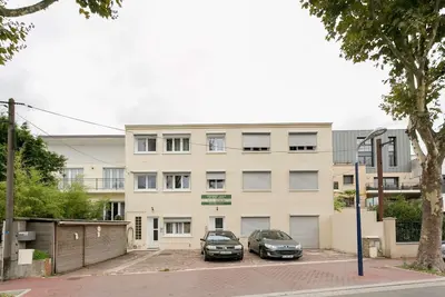 Image de Appartement 60 m² - 90, av. Gal de Gaulle et 108 rue du Parc