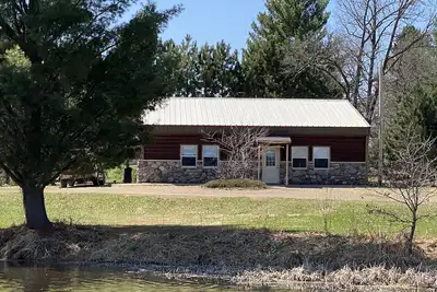 Image de R&R sur le lac, la configuration en duplex permet Ă une ou plusieurs familles de rester