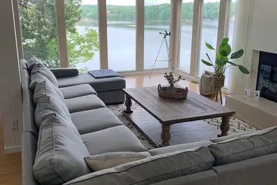 Image de Maison nouvellement classée Piscine dans un complexe haut de gamme à Margaritaville (Tan-Tar- A)!
