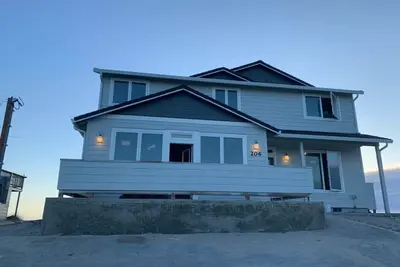 Image de Neuf 2019 Ocean Front 5 Bedroom-Pet Friendly