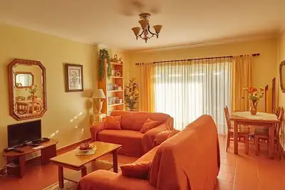 Image de Bel appartement dans une copropriété privée, 4 min à pied de la plage