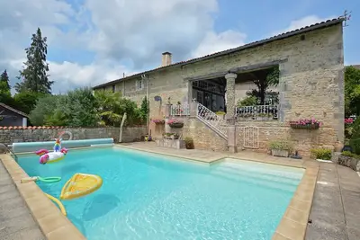 Image de Maison de vacances à Malaucène avec piscine privée