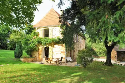 Image de Casalle, confortable maison de vacances restaurée avec piscine privée