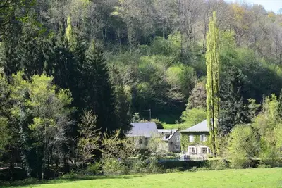 Image de Gîte dans un écrin de verdure